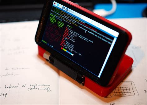 Raspberry Pi mini laptop has a six hour battery life - Geeky Gadgets