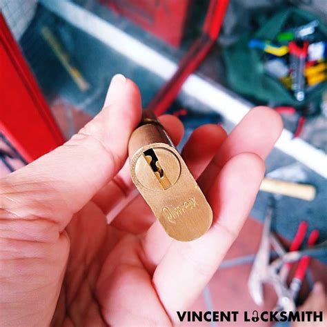 Double cylinder lock installation | Vincent Locksmith Singapore