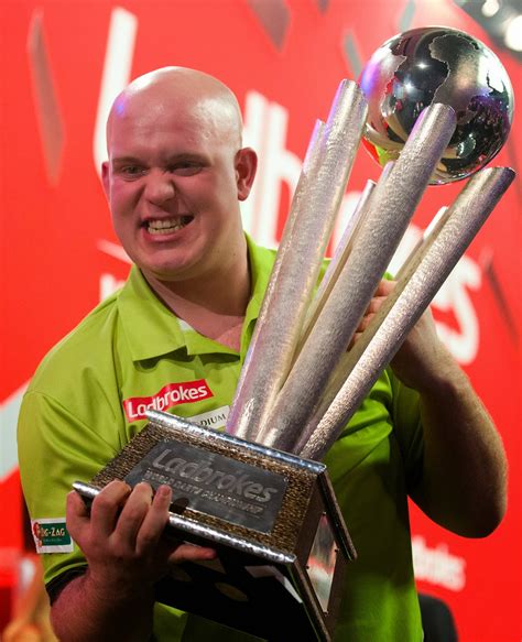 Sports: Michael van Gerwen wins World Darts Championship ~ Images ...