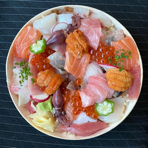 Chirashi Sashimi