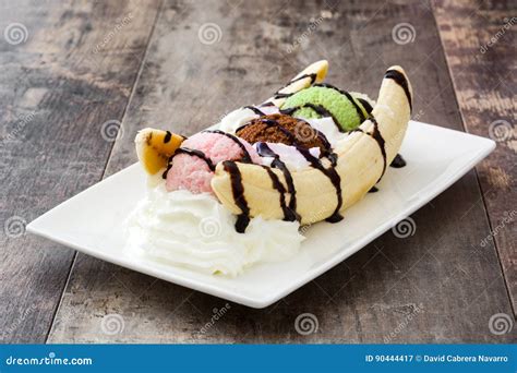 Banana Split Ice Cream Dessert with Chocolate Syrup Stock Image - Image of cream, table: 90444417