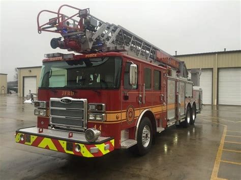 Pierce Enforcer 105' Aerial Ladders delivered to Jacksonville, Florida