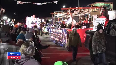 LIVE: Christmas Parade of Lights in Ida, Michigan - YouTube