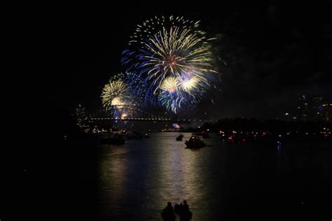 Fireworks Over the Sydney Harbour Bridge - Free Stock Photo by Tom Hill on Stockvault.net