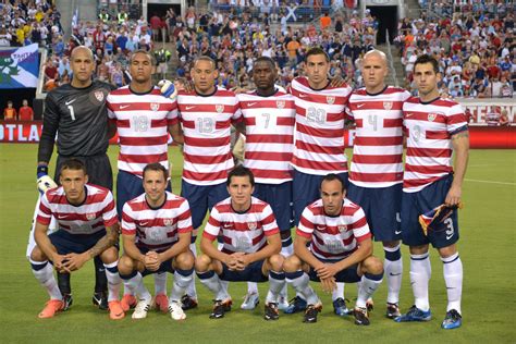 Nike USA US Soccer 2012/2013 Replica Home Jersey 2 Mens L 512299 648 White/Red