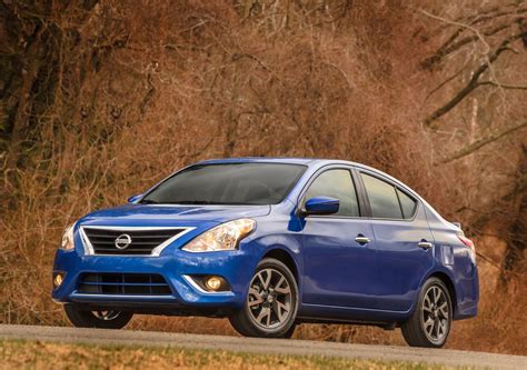 2016 Nissan Versa Review - CarsDirect