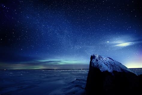 Windows 10 Night Sky Tent Wallpaper / Wallpaper winter, the sky, stars, light, snow, mountains ...