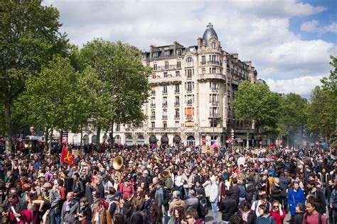 Visiting Paris During Protests | Urbansider