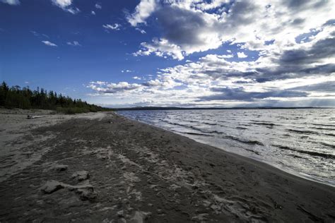 Sandy Beach with shoreline on Lesser Slave Lake image - Free stock photo - Public Domain photo ...