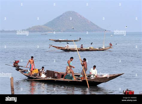 Chilika Lake, Odisha, India Stock Photo - Alamy