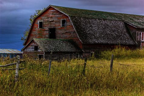 Old Abandoned Barn Photograph by Mark Peterson - Pixels