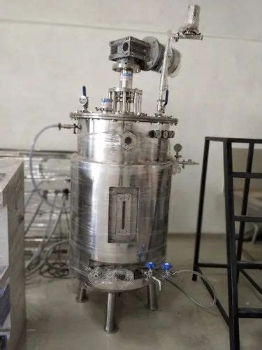 Stirred Tank Bioreactor at Rs 355000/unit | New Items in Mumbai | ID: 20767098891