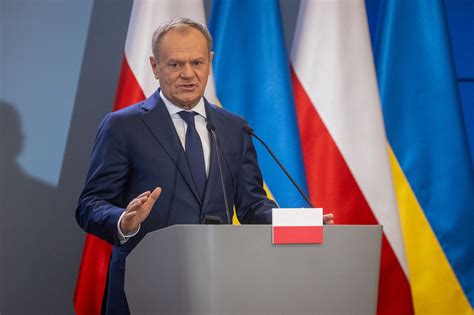 Poland’s Tusk Urges EU to Tap Frozen Russian Assets for Ukraine - Bloomberg