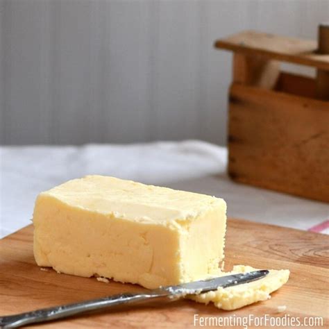 Homemade Cultured Butter (& 5 Flavor Options!) - Fermenting for Foodies