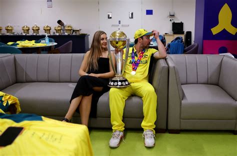 Travis Head and his wife Jessica hand out with the World Cup | ESPNcricinfo.com