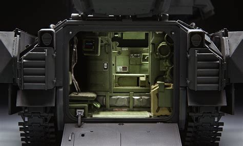 Scalehobbyist.com: M3A3 Bradley Interior Set by Meng Models