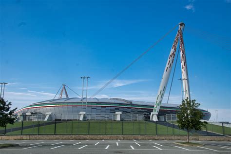 Allianz Stadium (Turin, 2011) | Structurae