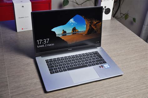 Huawei Matebook D15 Recensione: un portatile tuttofare al giusto prezzo