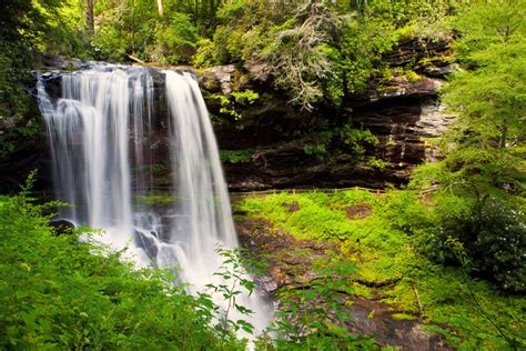 Your Guide to Highlands NC Waterfalls - Highlands Vacation Rentals