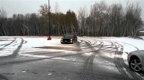 10 Mustangs Playing in the Snow - The Mustang Source - Ford Mustang Forums