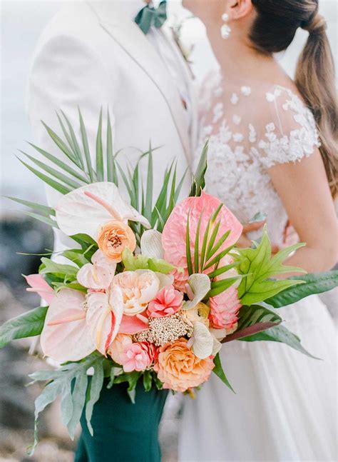 14 Pretty Peach Bouquets to Inspire Your Own