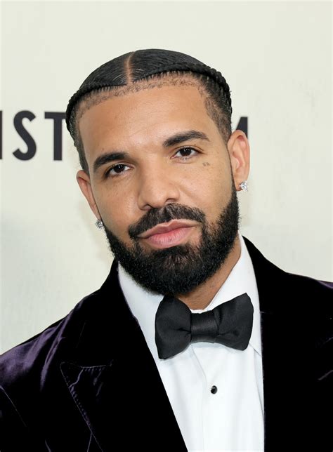 Drake's Face Tattoo Made Its Red Carpet Debut - TrendRadars