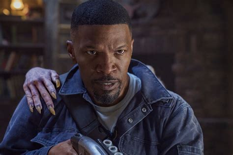 'Day Shift' review: Jamie Foxx vs Valley vampires on Netflix - Los Angeles Times