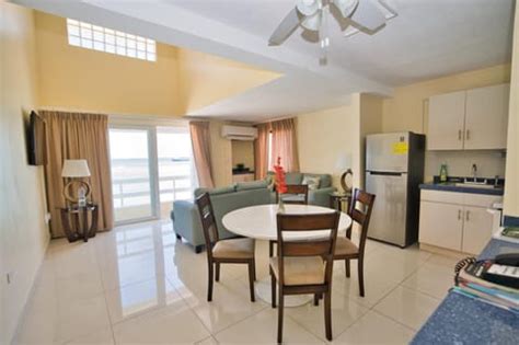 Horizon View Beach Hotel | Sint Maarten | VacationRenter