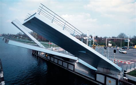 Bascule Bridge & Bridgemaster's House | UNStudio | Archello