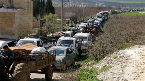 Hundreds of civilians flee as Turkish forces advance on Syria's Afrin city