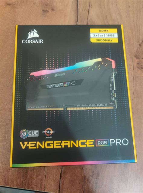 Corsair Vengeance RGB Pro 32GO (2×16) 3600 MHZ CL18 - Tunisian Hardware Experts