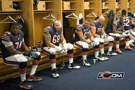 Chicago Bears Offensive Line | Chicago bears football, Chicago bears ...