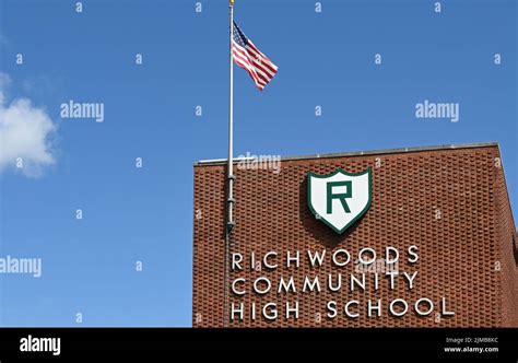 Sign on the school building of Richwoods Highschool Stock Photo - Alamy