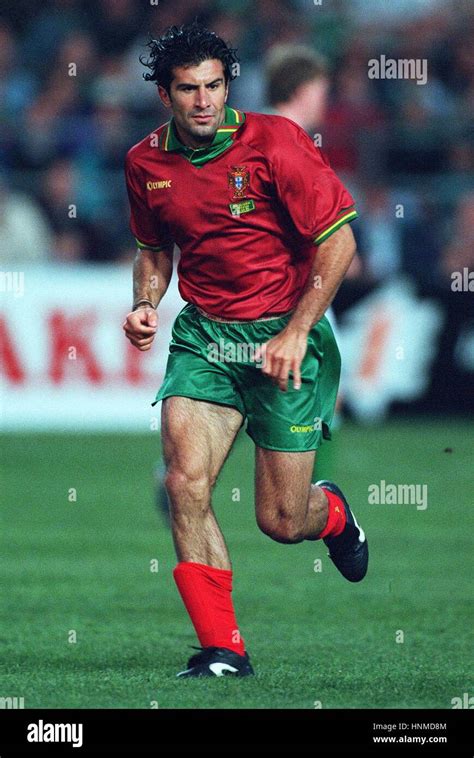 LUIS FIGO PORTUGAL & SPORTING LISBON 01 May 1995 Stock Photo - Alamy