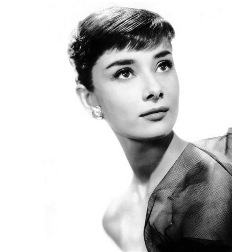 Audrey Hepburn Fashion Guide - Cute Outfits You Can Buy [UPDATED]