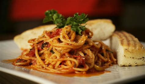 Ricetta linguine alla napoletana: semplice, pratica e velocissima