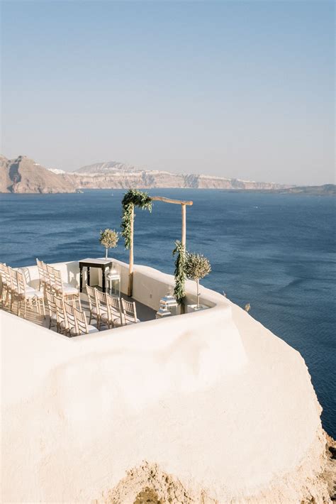 Wedding venue Canaves Oia Santorini by Les Anagnou Photography ...