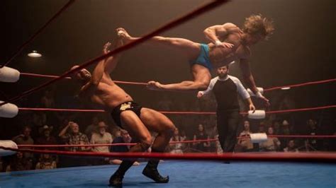 Zac Efron is all flying muscle in first look at upcoming wrestling ...