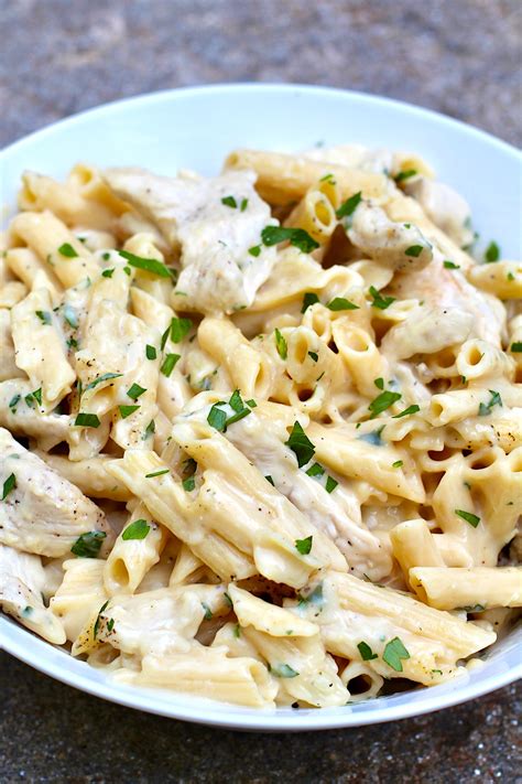 White Sauce Chicken Pasta Recipe - Talking Meals