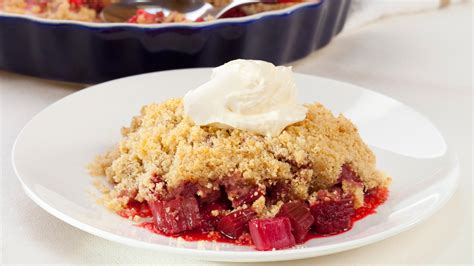 Rhubarb Crumble | Ireland AM