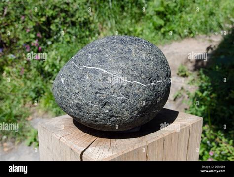 Serpentine rock hi-res stock photography and images - Alamy