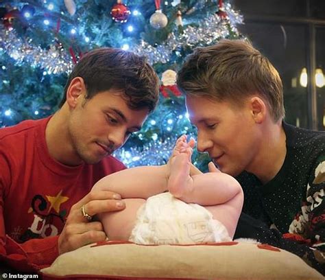 Tom Daley and husband share sweet photo of their baby son - WSTale.com