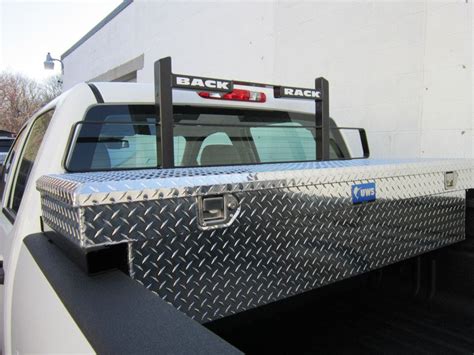 The Benefits of Truck Bed Toolboxes - Trick Trucks