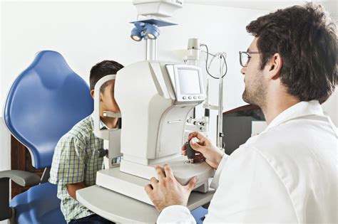 Diagnosing Glaucoma: It All Starts with a Visual Field Test