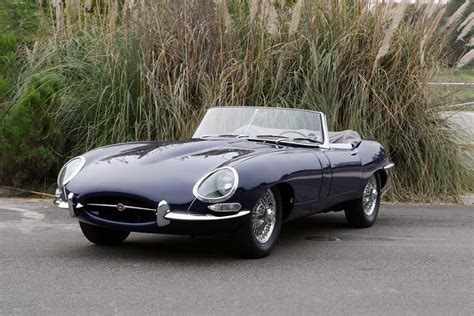 1961 JAGUAR XKE ROADSTER