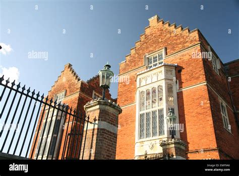 Harrow school uk hi-res stock photography and images - Alamy