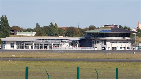 Poitiers – Biard Airport (PIS/LFBI) | Arrivals, Departures & Routes ...