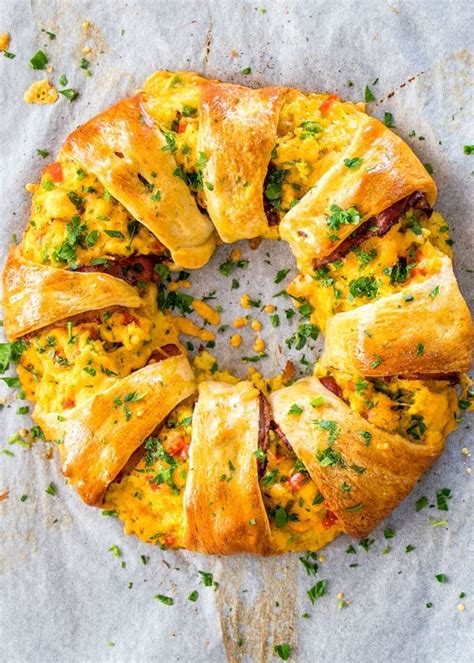 Crescent Bacon Breakfast Ring - Jo Cooks