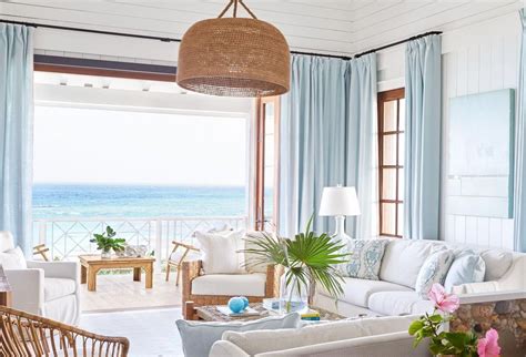 7 Essential Beach Home Decor Ideas