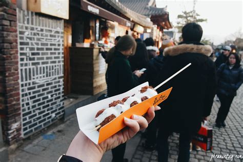 12 Popular Street Foods in Jeonju Hanok Village – Pheuron Tay ...